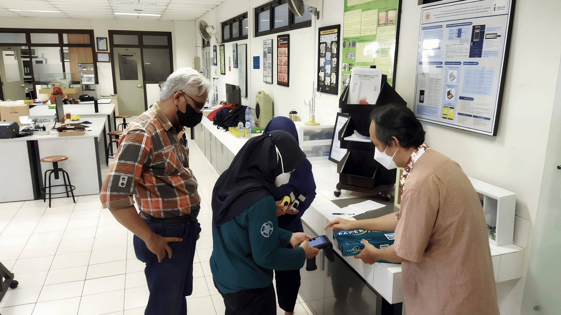 Sistem Praktikum Pergudangan