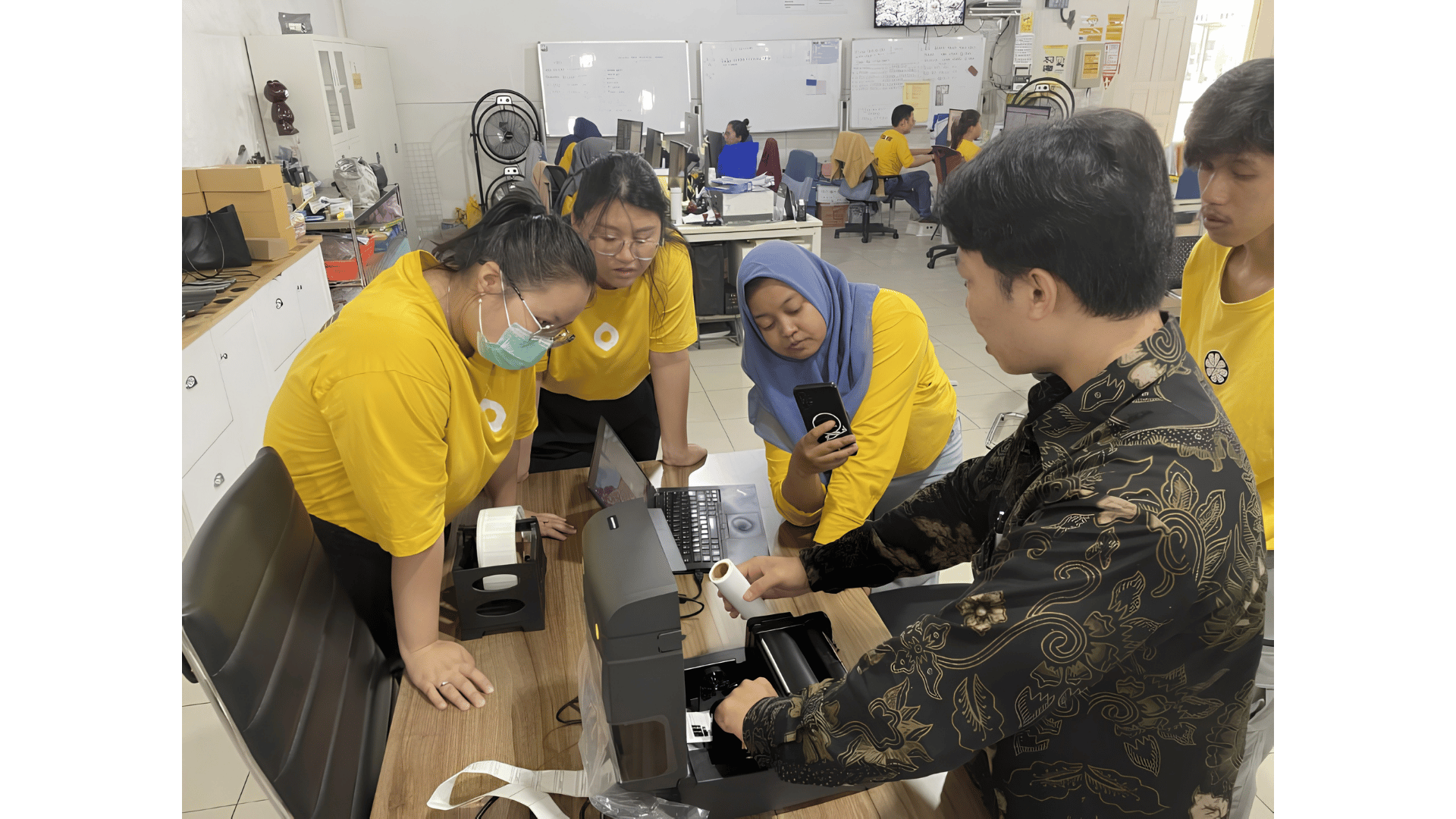 Sistem Gudang Pakaian